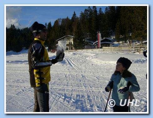 Im Hintergrund die Wildmoosseealm
